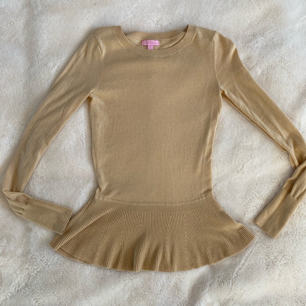Lilly Pulitzer peach merino wool peplum sweater | size small